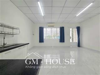 Căn hộ 30m2 ban công lớn ngay Ngô Tất Tố
