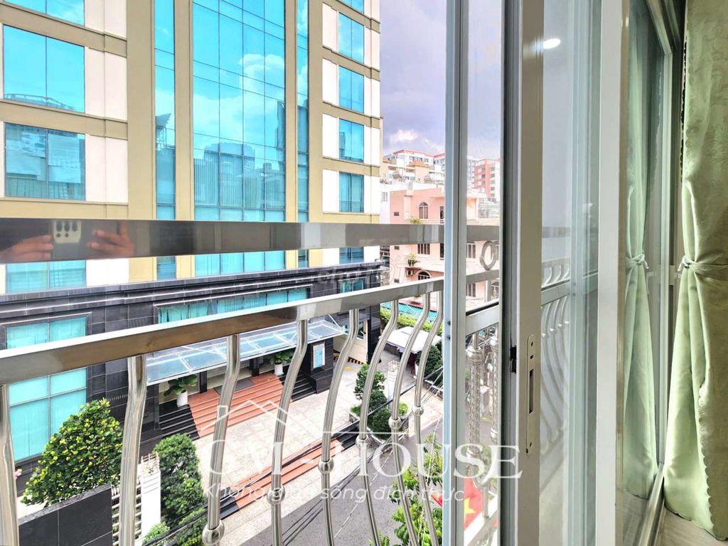 Căn hộ 1 phòng ngủ 60m2, ban công, m.giặt riêng ngay Nguyễn Văn Thương