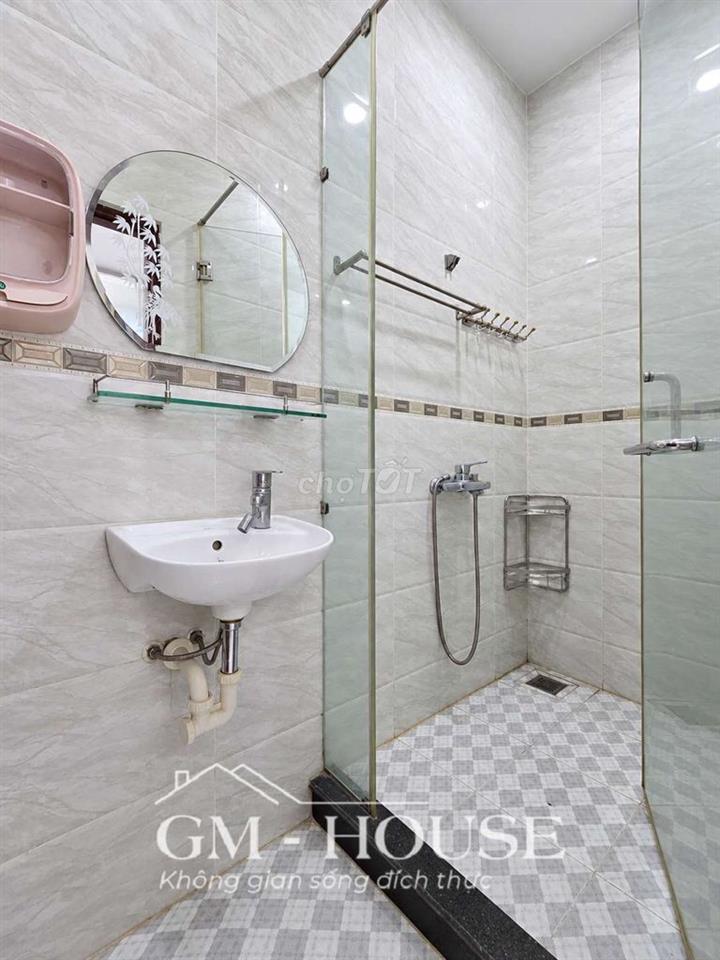 Phòng 25m2 full nội thất, ngay Nguyễn Văn Thương