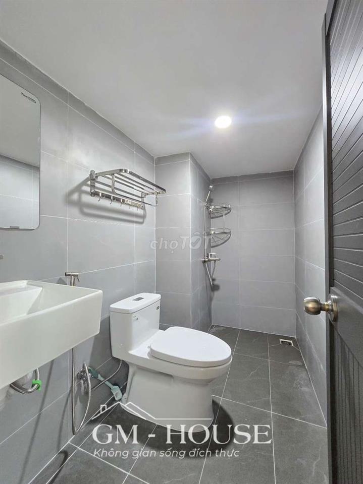 Mới 100% chỉ tính điện nước, ngay Nguyễn Hữu Cảnh