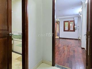 Căn hộ 30m2 tách bếp ngay Nguyễn Văn Thương