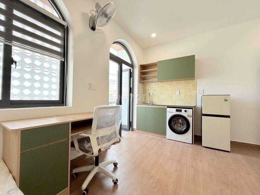 Căn hộ 30m2 full nội thất, ban công ngay Nguyễn Văn Thương