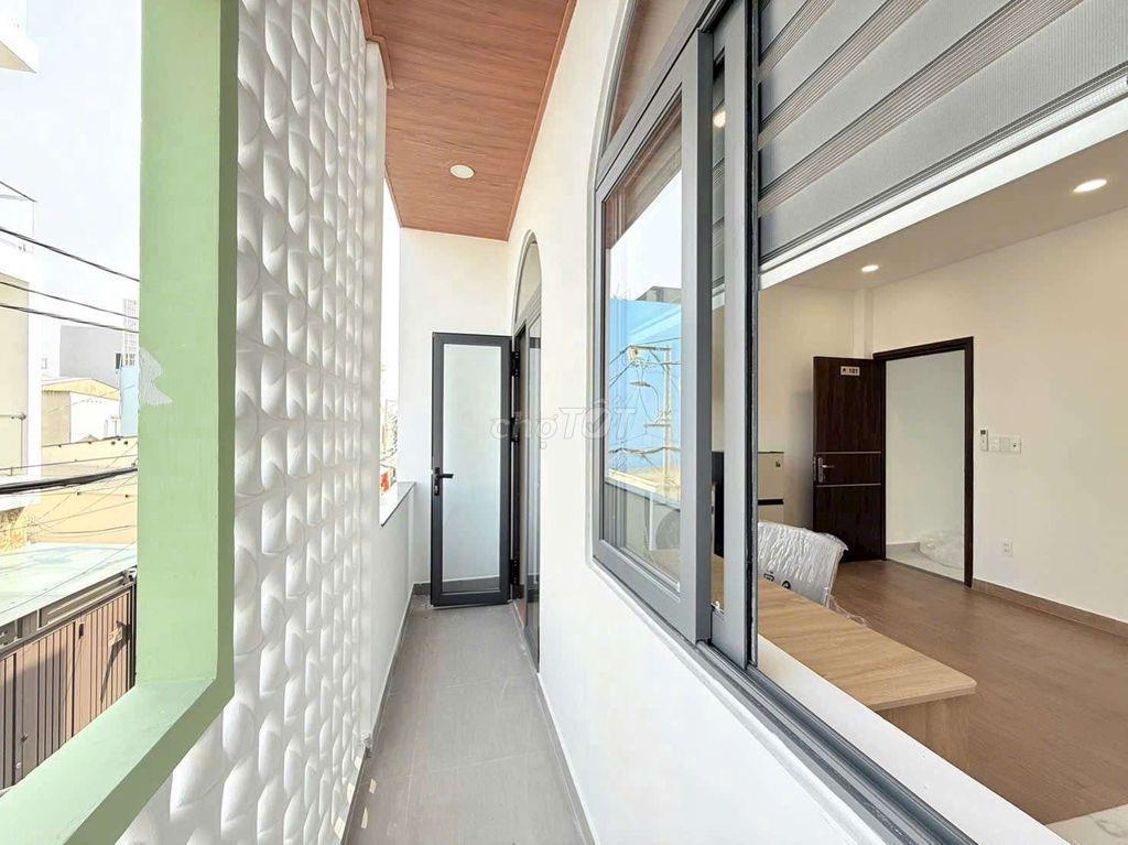 Căn hộ 30m2 full nội thất, ban công ngay Nguyễn Văn Thương