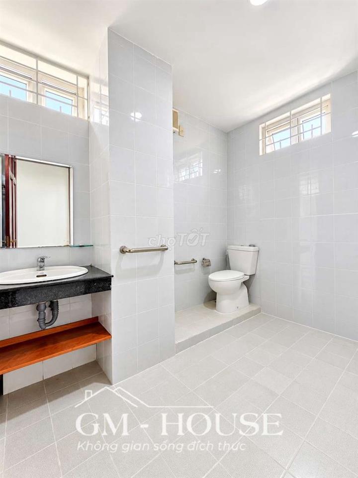 Căn Hộ 35m2, Có Máy Giặt Riêng, Full Nội Thất, Ngay Nguyễn Cửu Vân