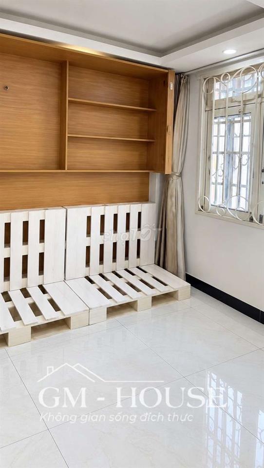 Căn Hộ 30m2, Ban Công, Full Nội Thất, ngay Đặng Thùy Trâm