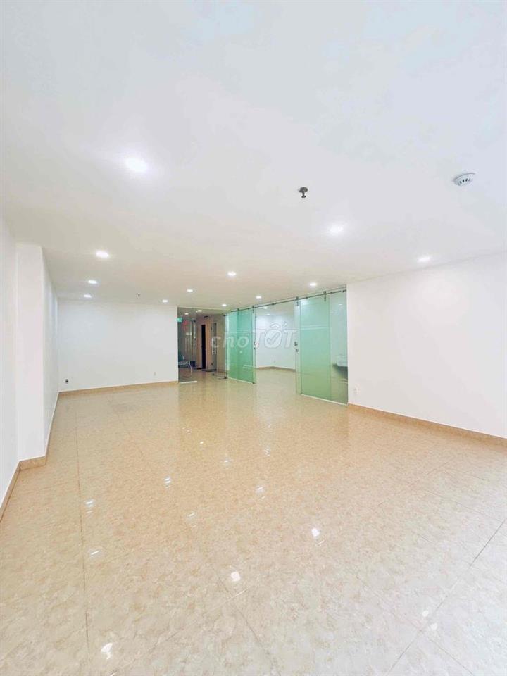 Cho thuê mặt bằng kinh doanh siêu đẹp Quận 3