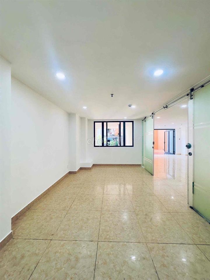 Cho thuê mặt bằng kinh doanh siêu đẹp Quận 3