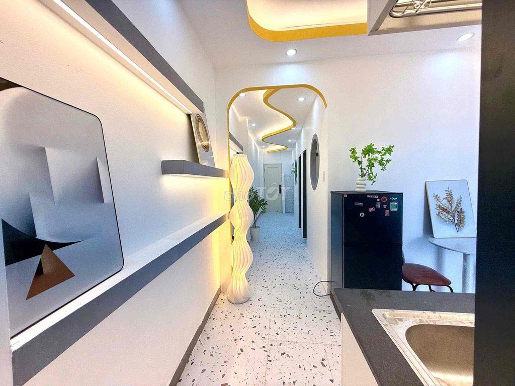 Căn hộ 2PN-2WC-1PK Ban Công Quận 10 11tr5