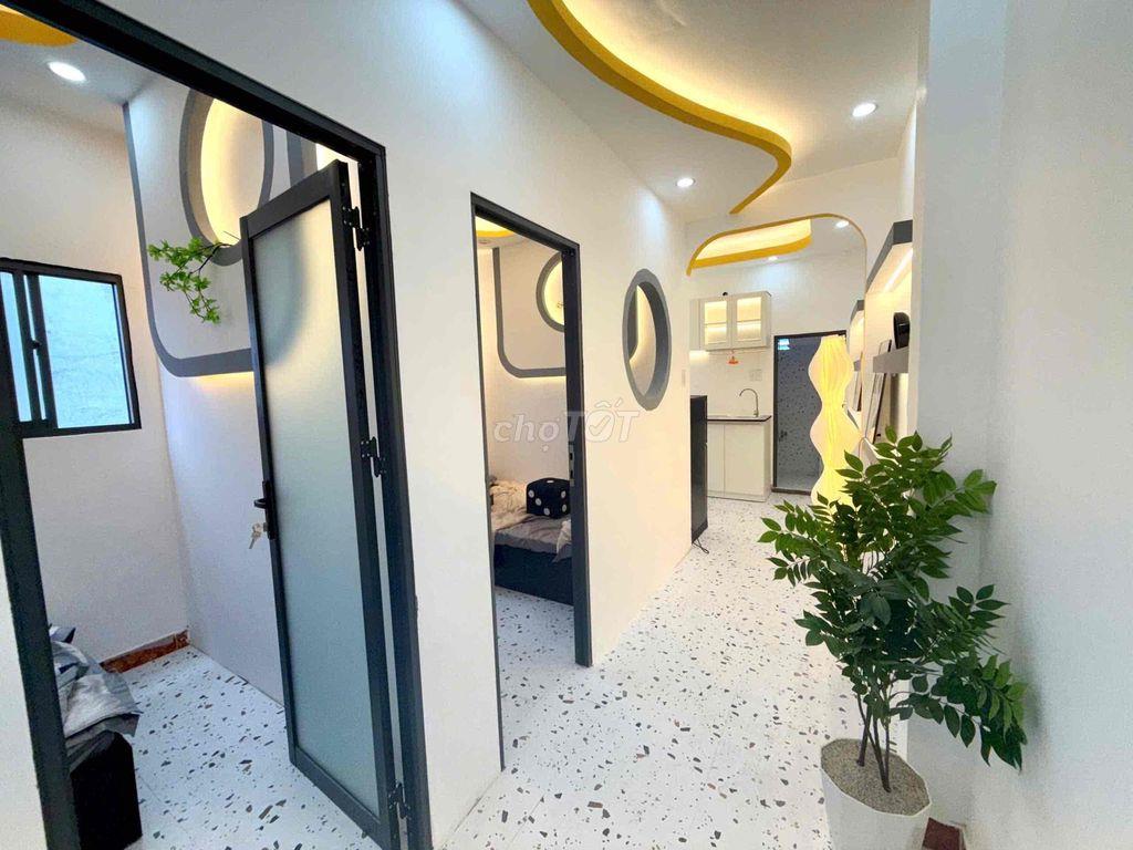 Căn hộ 2PN-2WC-1PK Ban Công Quận 10 11tr5