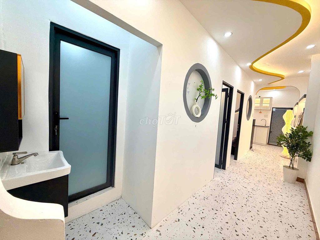 Căn hộ 2PN-2WC-1PK Ban Công Quận 10 11tr5