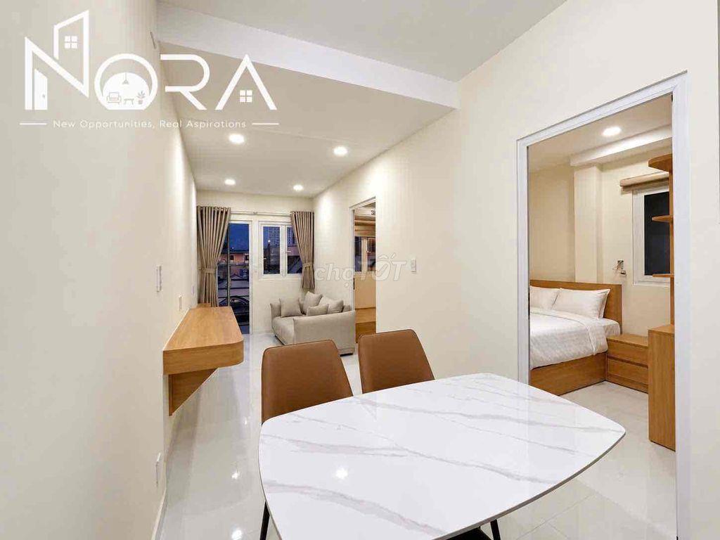 Căn hộ 2PN Ban Công lớn Full nội thất Gần Sân Bay TSN mới 100%