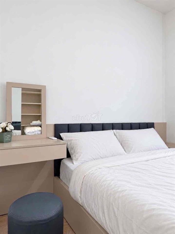 Căn hộ full nội thất gần sân bay TSN 200m giá 8tr2