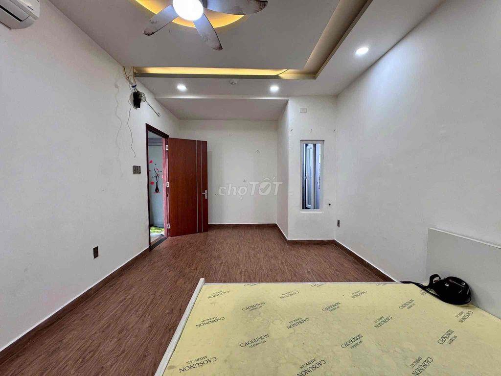 Căn hộ 1PN 100m2 Full nội thất ban công rộng Nguyễn Xí Bình Thạnh