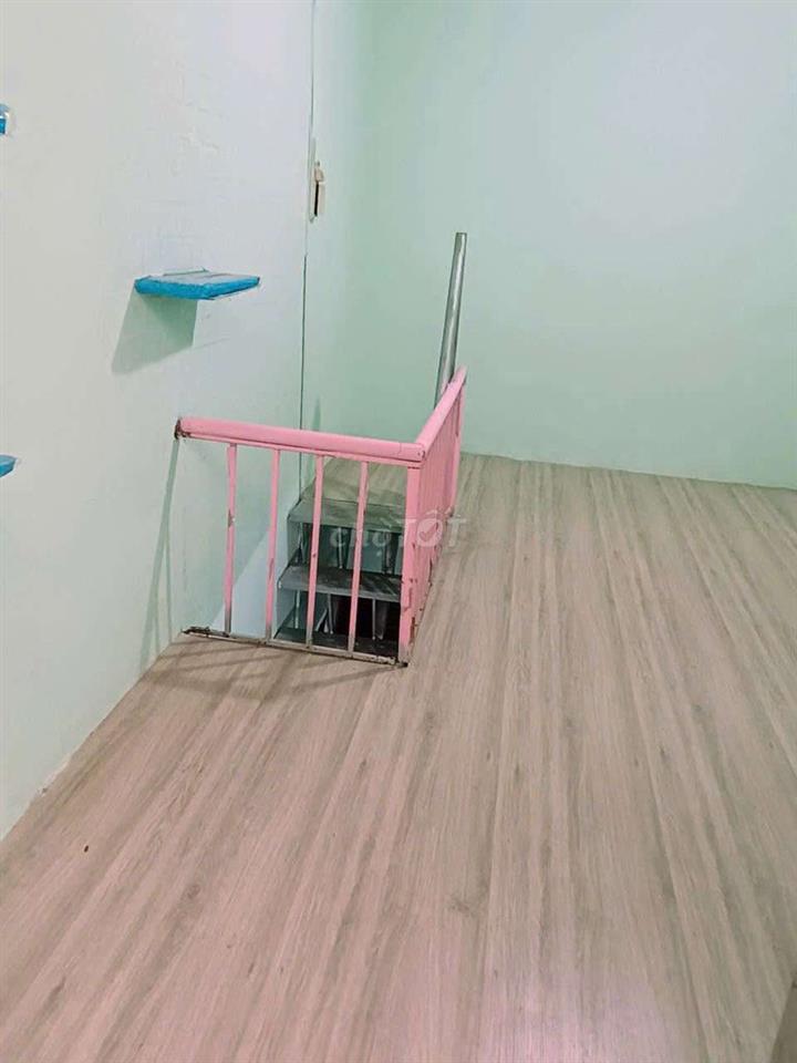 Cho thuê nhà riêng Phan Văn Trị p10 GV. trệt, gác . 3 x4