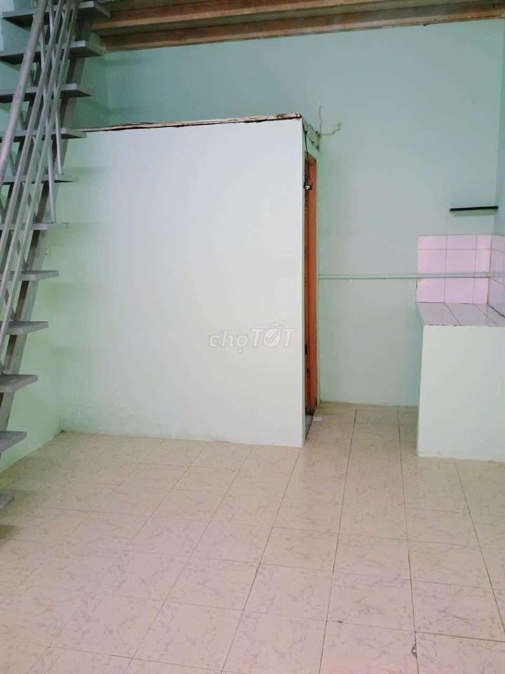 Cho thuê nhà riêng Phan Văn Trị p10 GV. trệt, gác . 3 x4