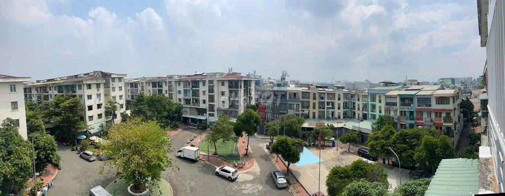 Căn hộ K 26 Dương Quảng Hàm p7 GV. 100m.3pn.2 wc. Đủ nọi thất