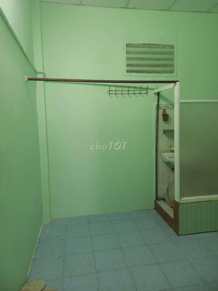 Cho Trường Sa phường 2 Phú Nhuận. Trêt,lầu 2pn.2wc