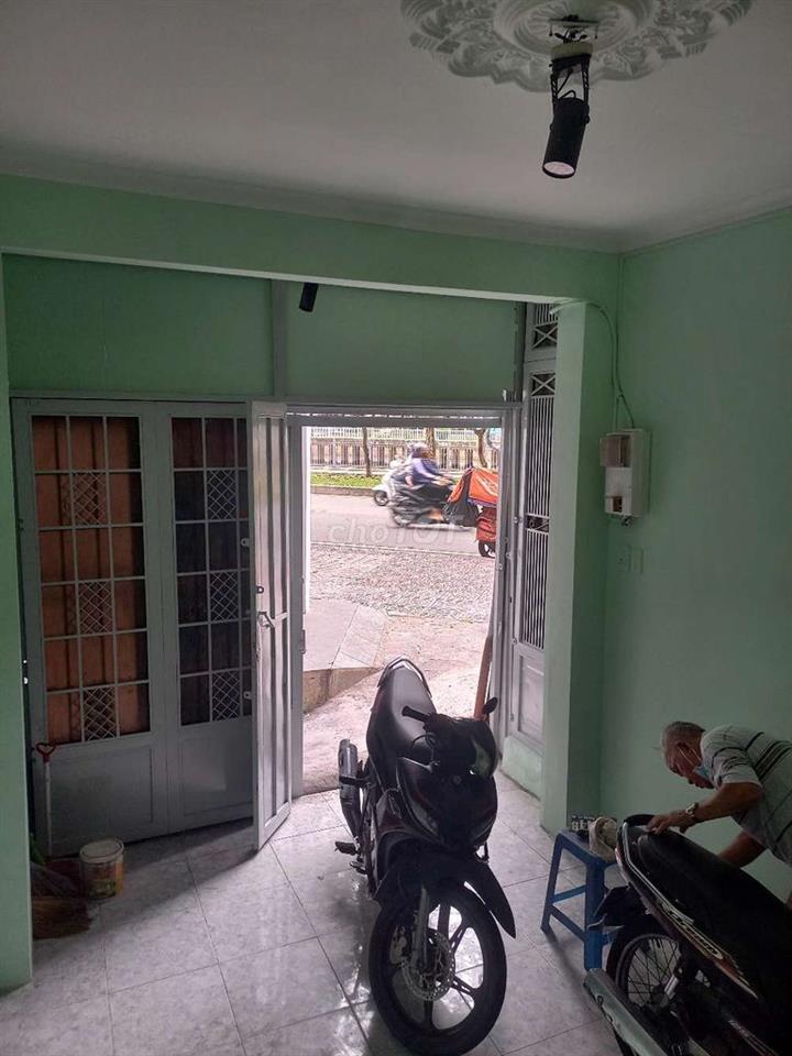 Cho Trường Sa phường 2 Phú Nhuận. Trêt,lầu 2pn.2wc