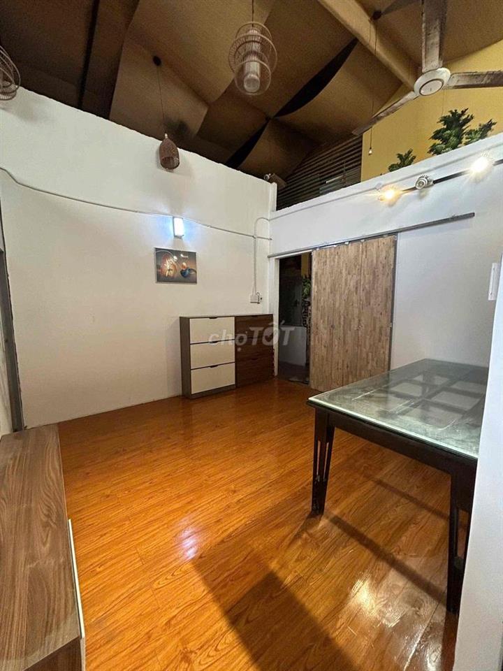 2 phòng ngủ, rộng 90m2 , mặt tiền 297 bình Quới