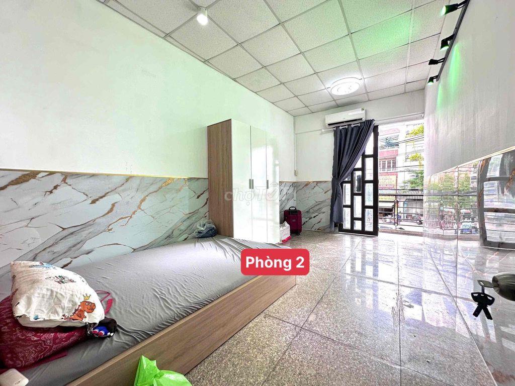 Nguyên lầu 1 -90m2-2Pn + ban công- nhà mặt tiền