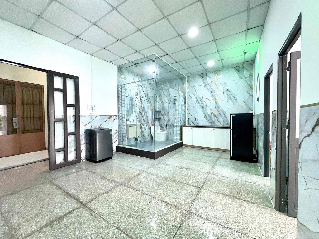 Nguyên lầu 1 -90m2-2Pn + ban công- nhà mặt tiền