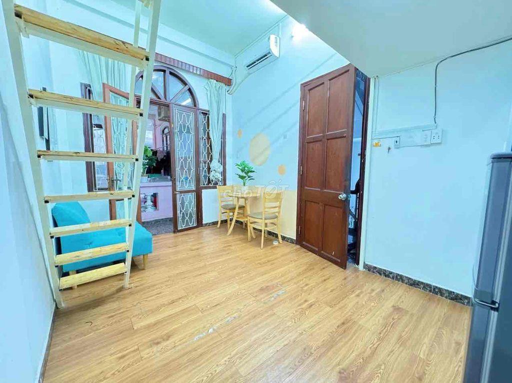 Phòng 50m2_Vạn hạnh mall_duplex_ ban công
