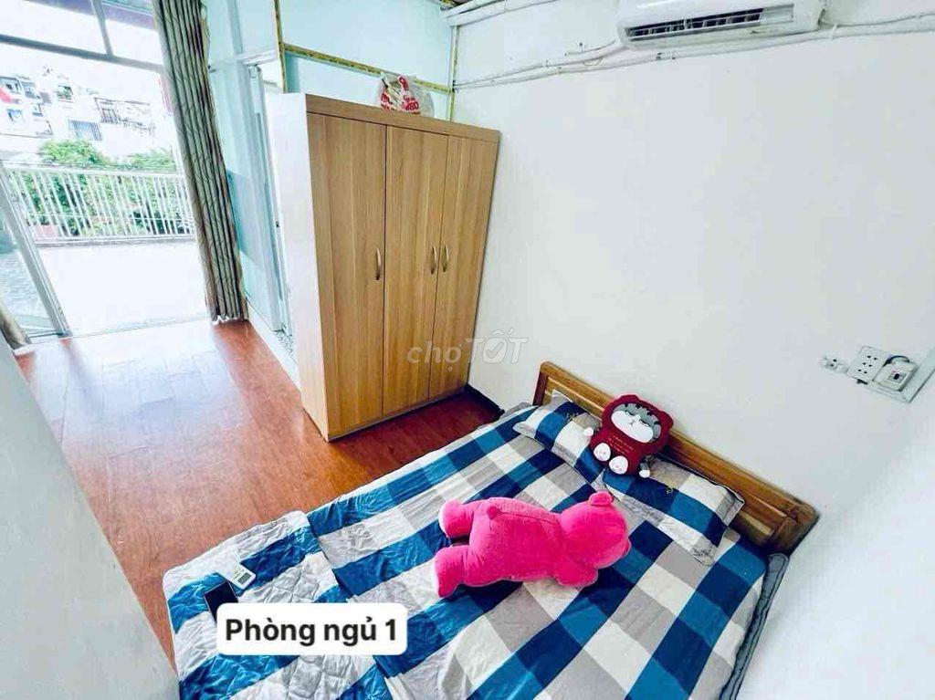 2 phòng ngủ riêng_cho để 10 xe máy_90m2_phong đẹp nhà mặt tiền