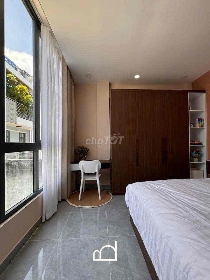 FOR RENT - 1 PHÒNG NGỦ BAN CÔNG RỘNG 50M2p