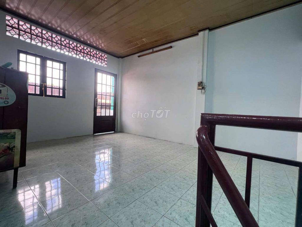 Nguyên căn cho thuê đường Bạch Đằng Bình Thạnh.