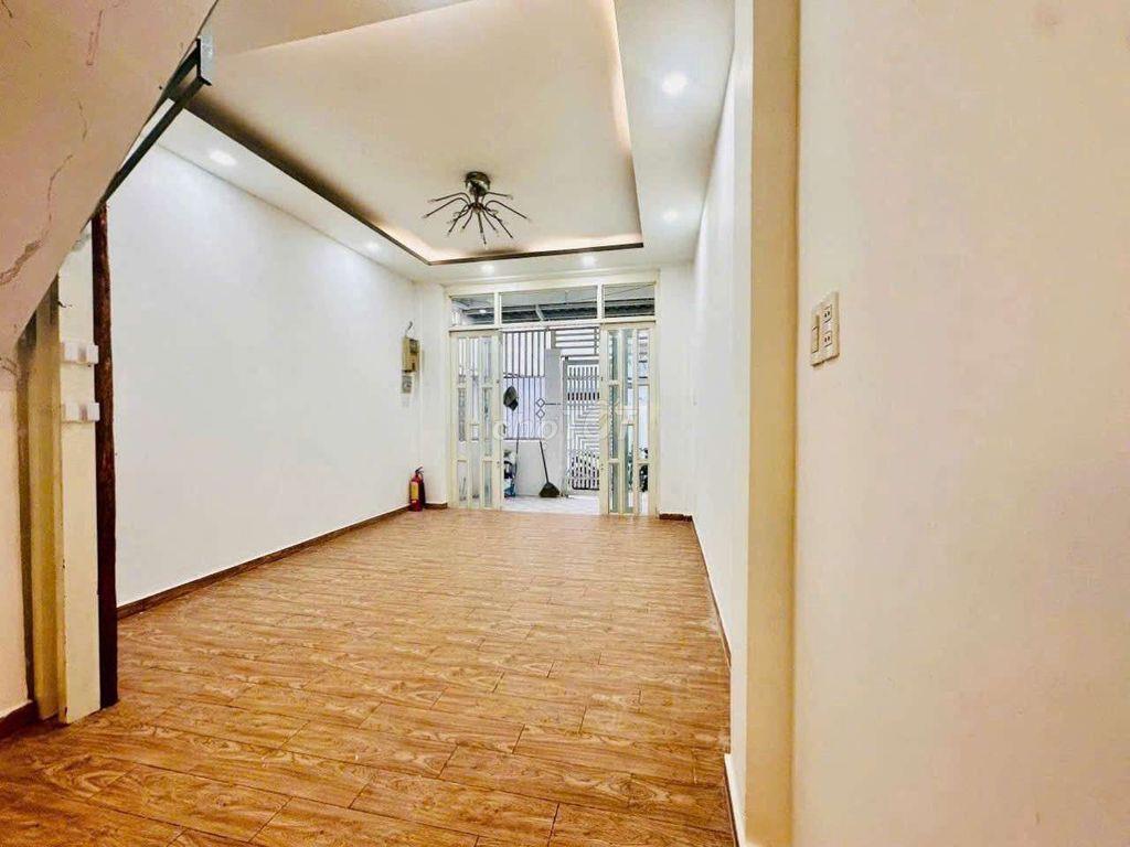 Cho thuê nhà nguyên căn Hoàng Hoa Thám Bình Thạnh. 