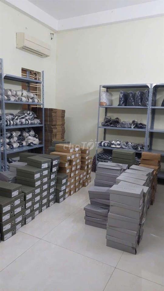 Nguyên căn HXH tiện VPCT Huỳnh Văn Bánh Phú Nhuận .