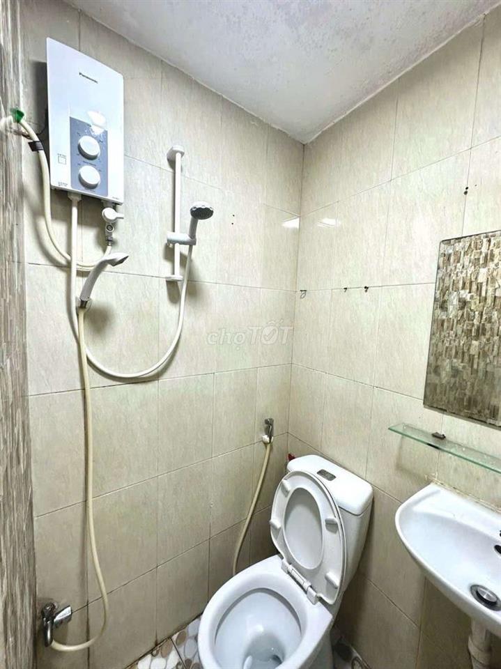 Nguyên căn cho thuê 2pn 3w Thích Quảng Đức Phú Nhuận. 