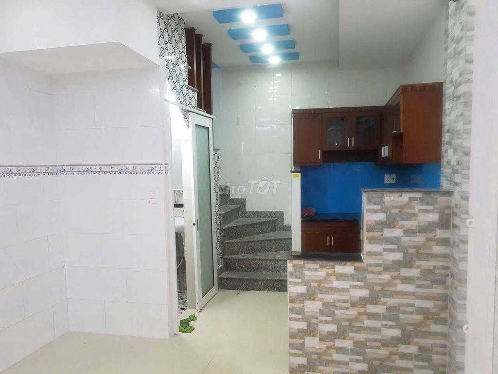 Nguyên căn cho thuê 1t 1l 2pn 2w Huỳnh Văn Bánh Phú Nhuận. 