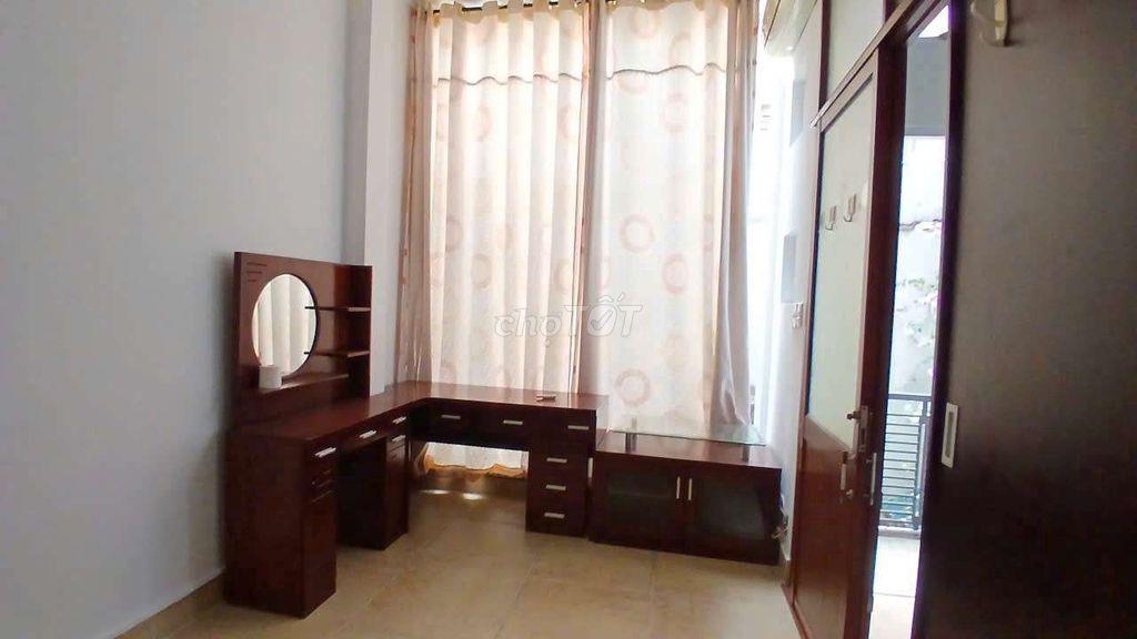 Nguyên căn cho thuê full nội thất Nguyễn Thị Minh Khai Q1. 