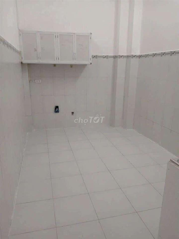 Nguyên căn cho thuê 5pn 5w Nguyễn Tiểu La Quận 10. 