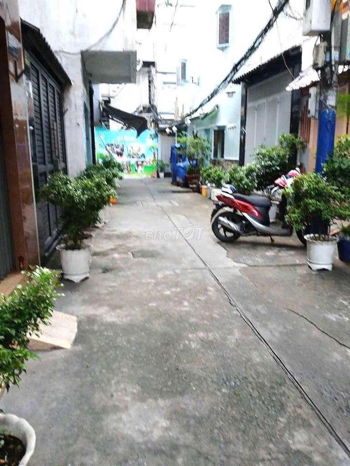 Nguyên căn cho thuê 5pn 5w Nguyễn Tiểu La Quận 10. 