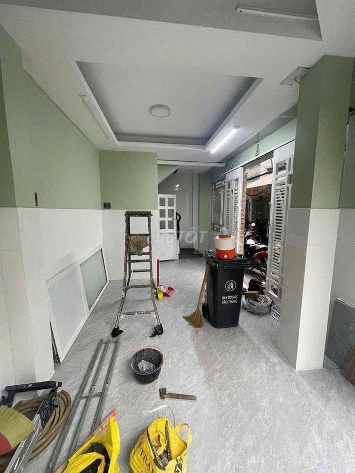 Nguyên căn cho thuê HXH 1t 4l tiện KD Nguyễn Đình Chiểu Quận 3. 