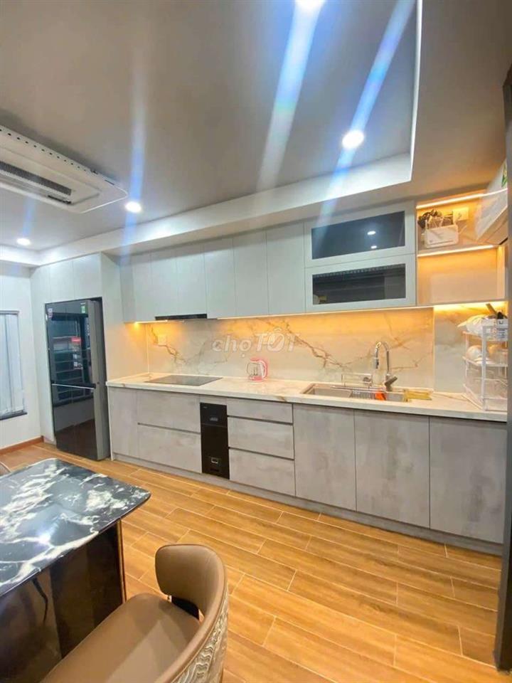 Nguyên căn cho thuê HXH full nội thất thất Hoàng Văn Thụ Tân Bình. 