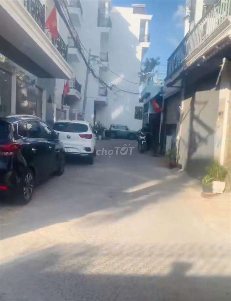 Nguyên căn hẻm 2 xe hơi cho thuê KD tự do Tô Ngọc Vân Q12. 