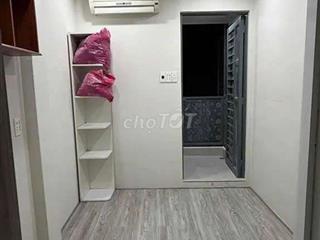 Nguyên căn cho thuê nhà mới đẹp 1t 2l Lê Hồng Phong Q10.