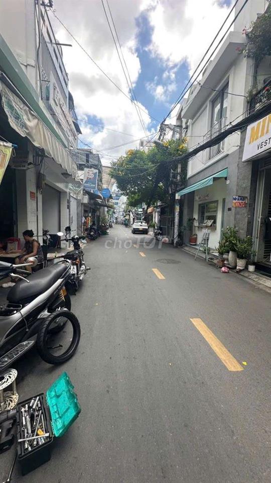 Mặt bằng cho thuê mặt tiền đường KD tự do Trần Khắc Chân Phú Nhuận.
