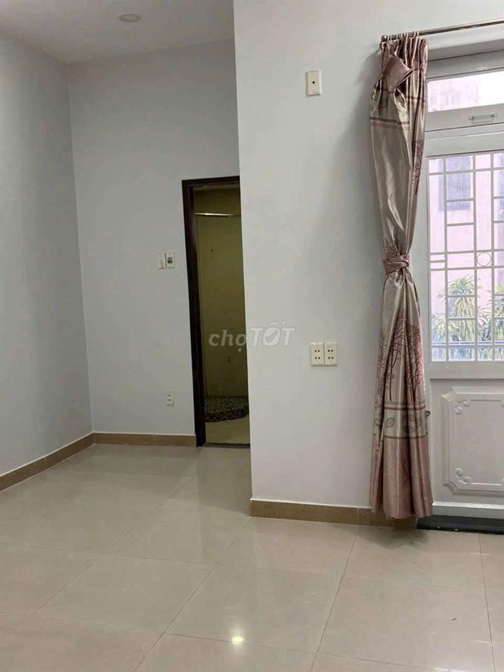 Nguyên căn cho thuê 1t 1l đường Âu Cơ Tân Bình. 