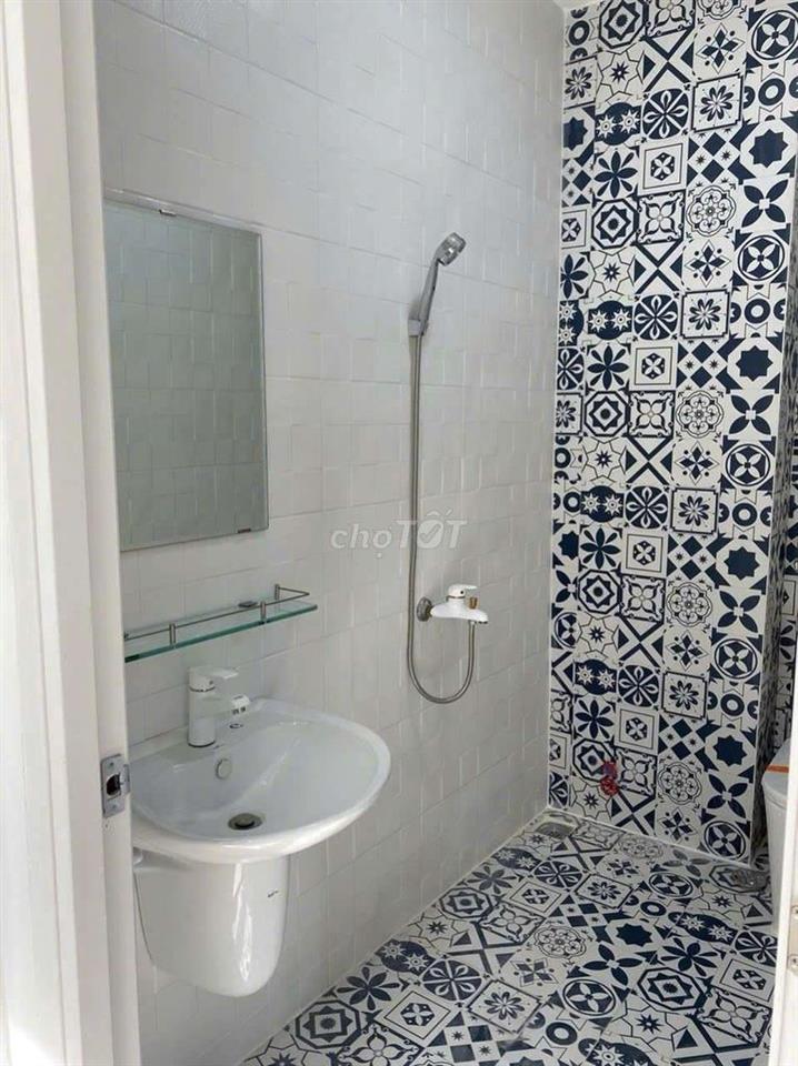 Nguyên căn mới đẹp HXH cho thuê KD tự do Hồ Biểu Chánh Phú Nhuận.