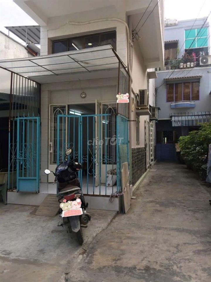Nguyên căn cho thuê 1t 2l 3pn Võ Văn Kiệt Quận 1. 