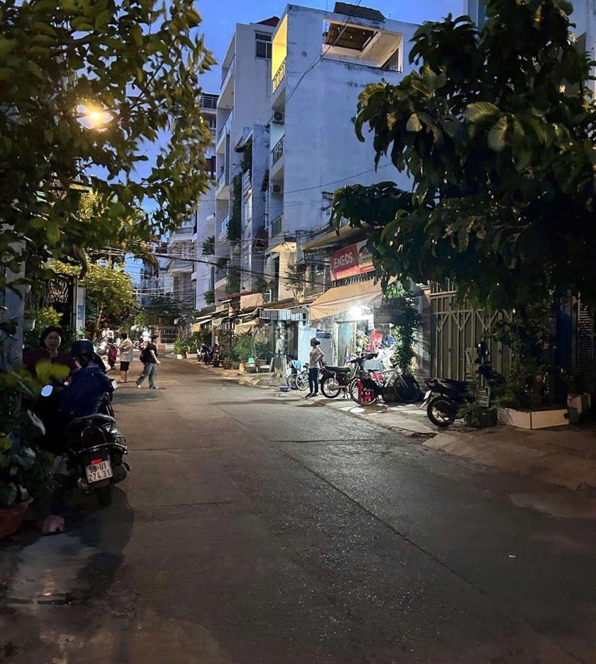 Cho thuê mặt bằng HXH đường 3/2, KD tự do Quận 10.
