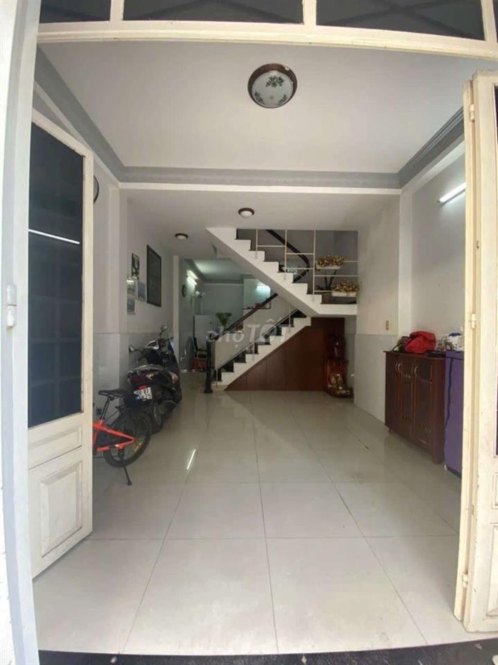 Nguyên căn cho thuê HXT Phan Huy Ích KD tự do.  