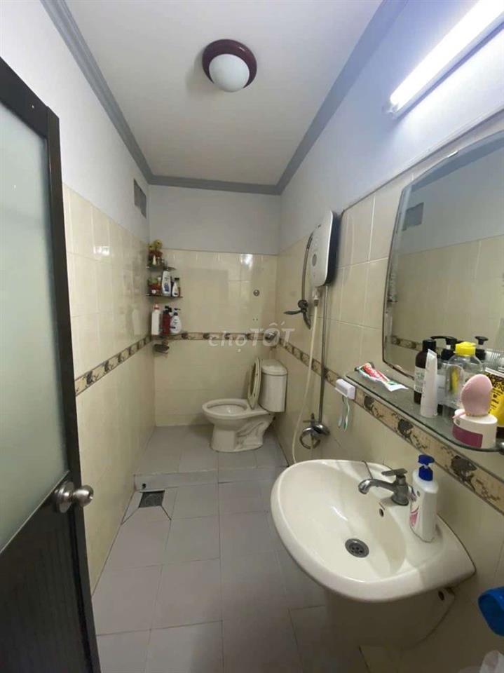 Nguyên căn cho thuê HXT Phan Huy Ích KD tự do.  