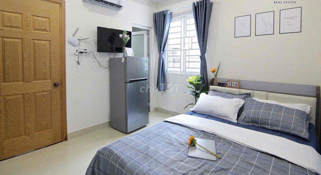 Căn Studio cửa sổ trời sáng Ngay Phan Xích Long