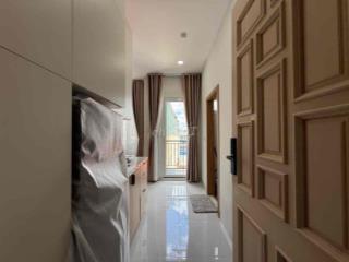 Căn hộ tách bếp ban công vừa khai trương