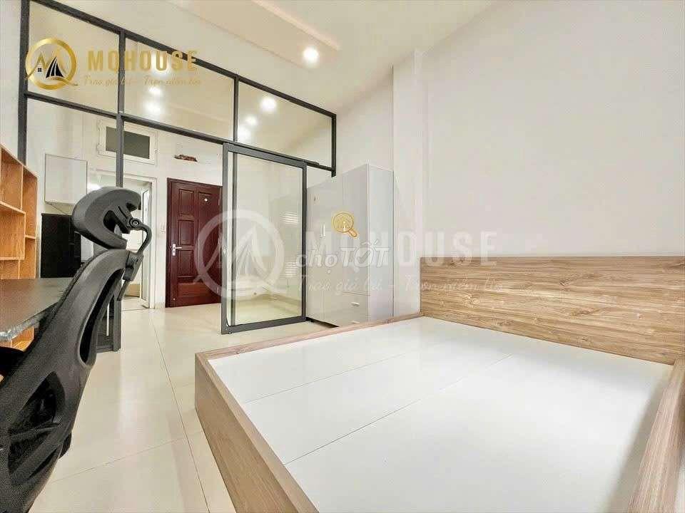 🏡 Cho Thuê CH 1PN Gần Hàng Xanh - Ban Công Riêng - Tách Bếp 40m²